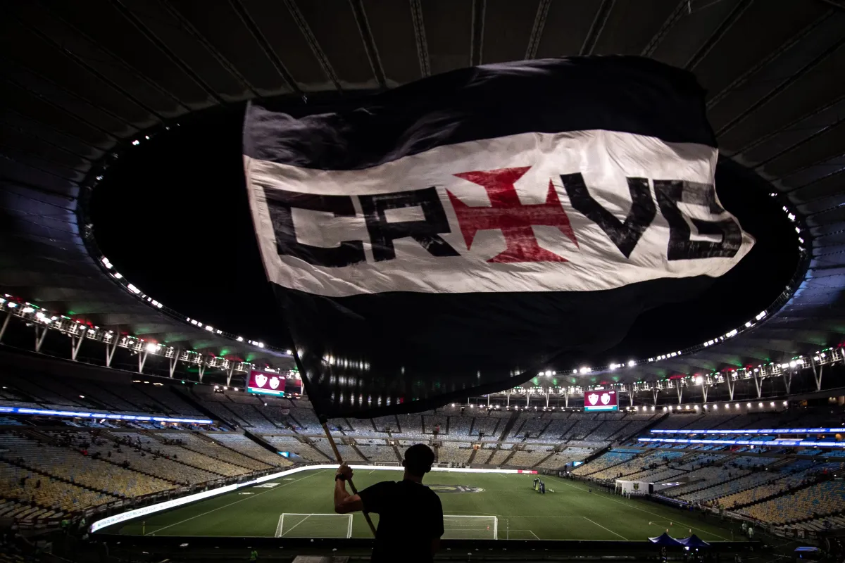 CEO do Maracanã justifica recusas ao Vasco por condições do gramado